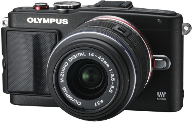 Беззеркальная фотокамера Olympus PEN Lite E-PL6 с датчиком изображения 16 МП Live MOS Беззеркальная фотокамера Olympus PEN Lite E-PL6 с датчиком изображения 16 МП Live MOS