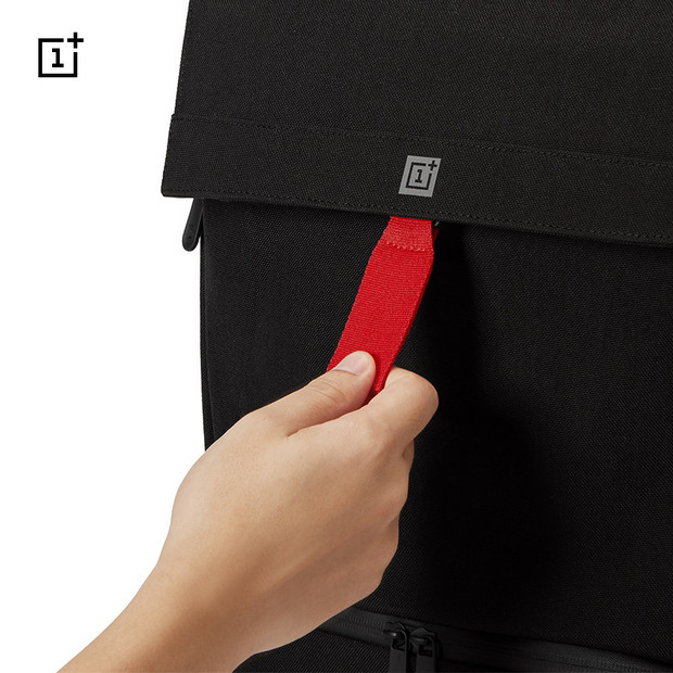 oneplus-explorer-backpack-4.jpg
