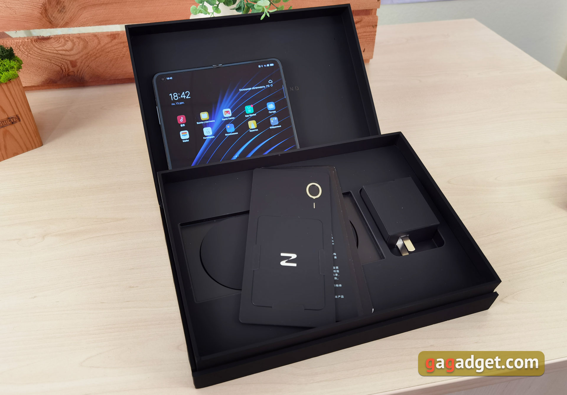 Обзор OPPO Find N: складной смартфон-книжка с экраном без складки-4