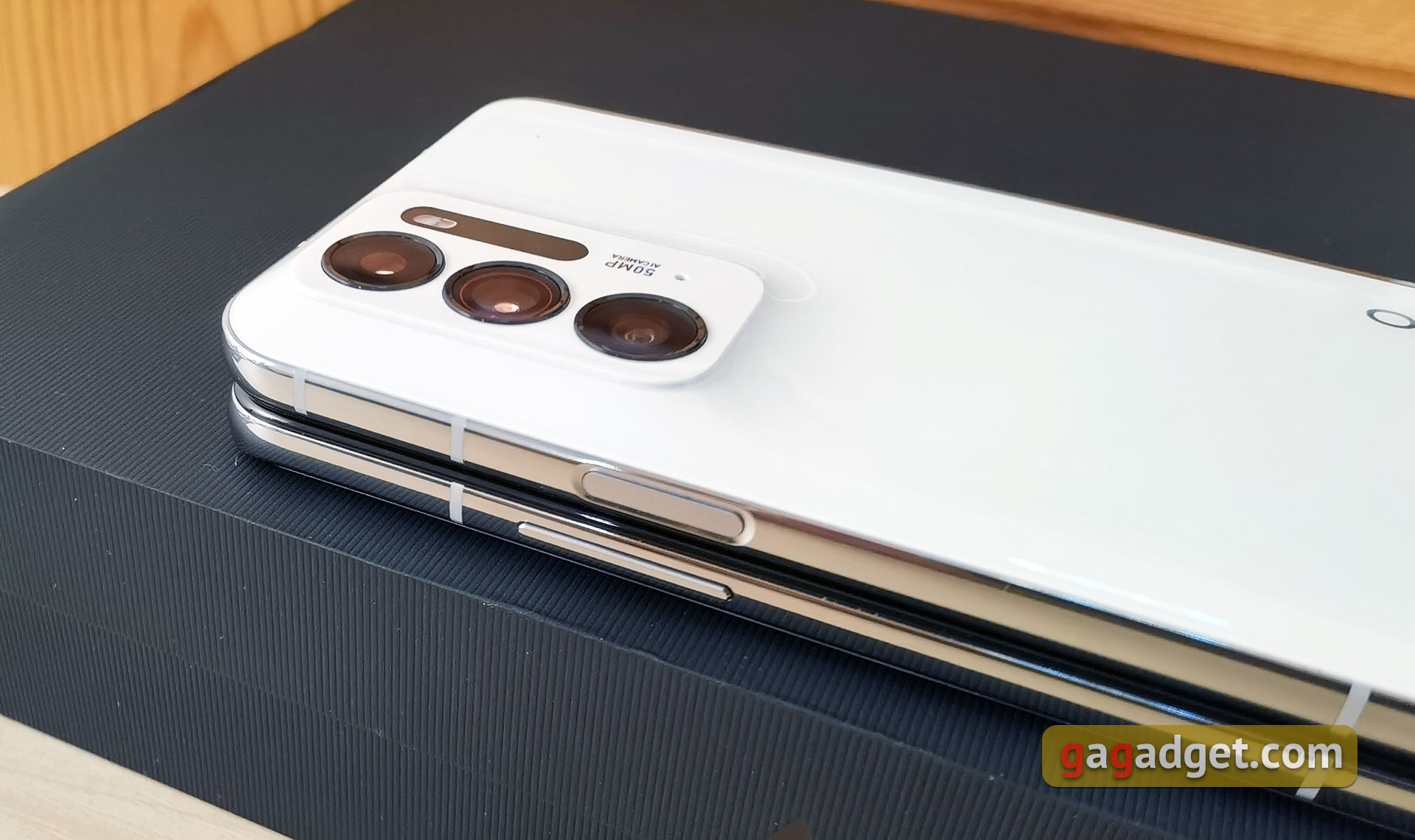Обзор OPPO Find N: складной смартфон-книжка с экраном без складки-121