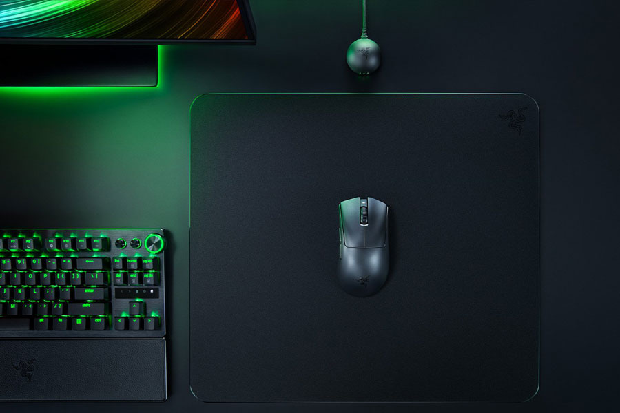 Боковой вид Razer DeathAdder V4 Pro