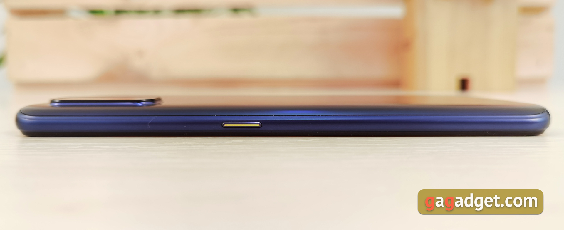 Обзор realme 7 Pro: AMOLED-дисплей, Snapdragon, NFC и молниеносная зарядка-9