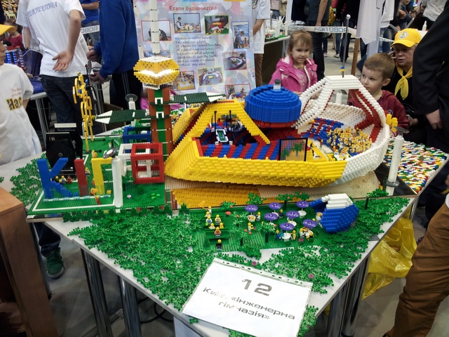 Попадание в робо-сказку: фоторепортаж с фестиваля робототехники «Robotica 2013»-8