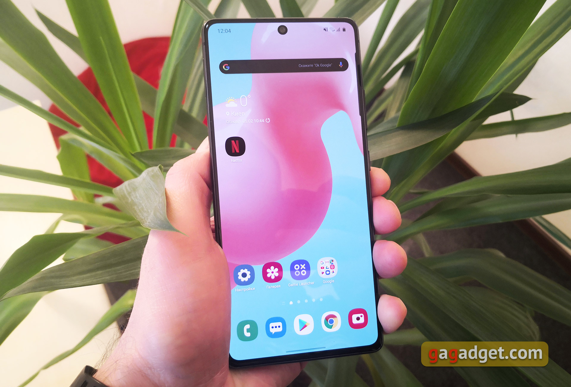 Огляд Samsung Galaxy S10 Lite: флагман на мінімалках-2