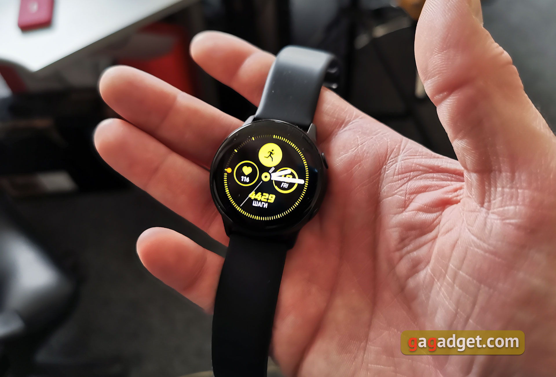 Обзор Samsung Galaxy Watch Active: стильно, спортивно и функционально-2