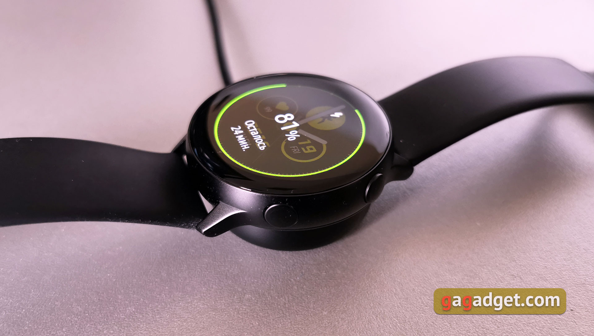 Обзор Samsung Galaxy Watch Active: стильно, спортивно и функционально-15