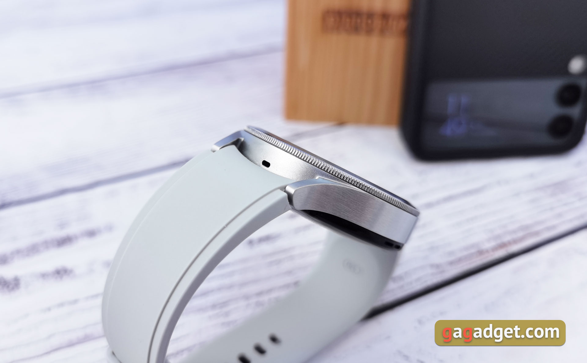 Samsung Galaxy Watch4 Classic : enfin avec Google Pay !-8
