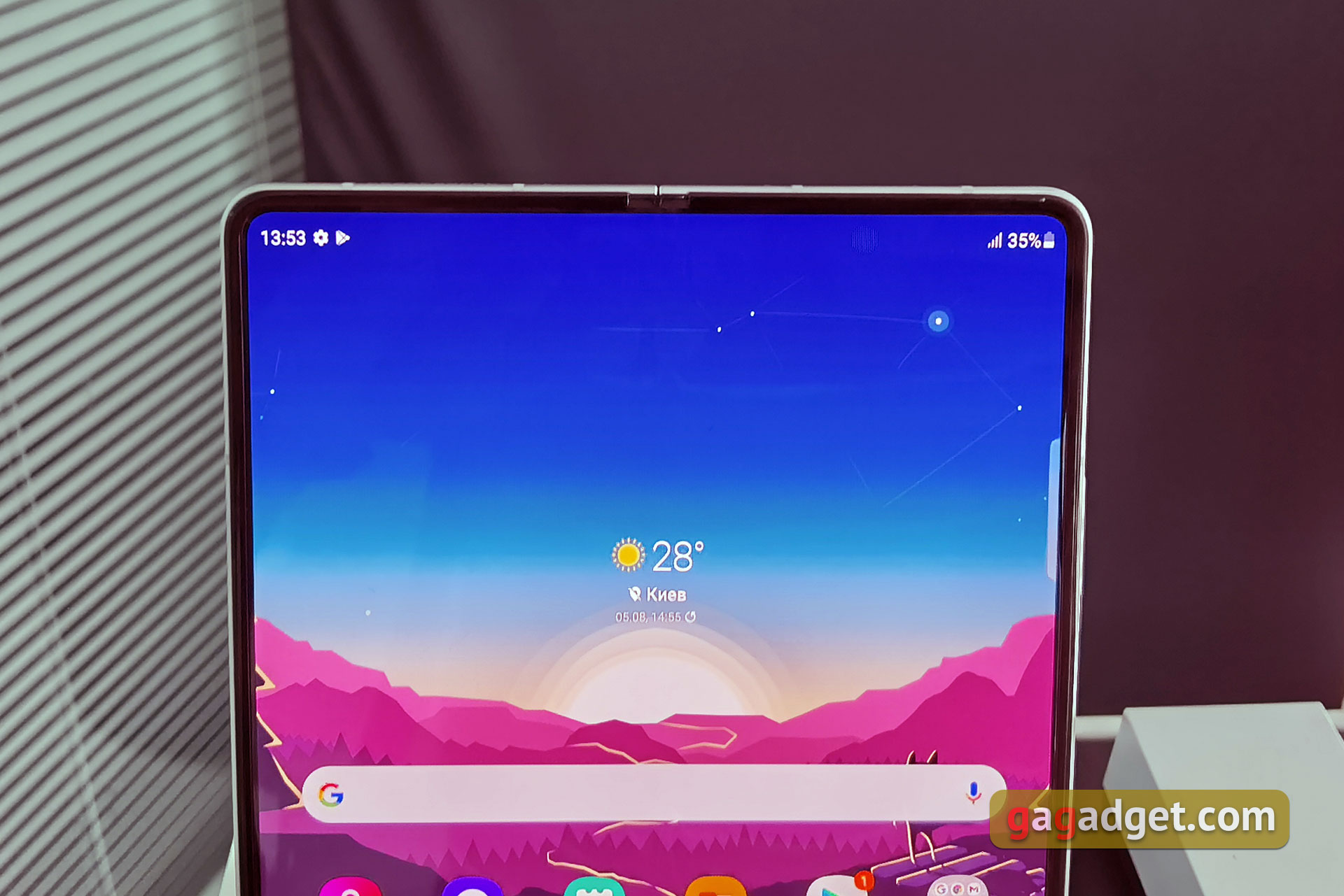 Samsung Galaxy Z Fold3, Galaxy Z Flip3 і інші новинки Galaxy Unpacked дві тисячі двадцять одна своїми очима-11
