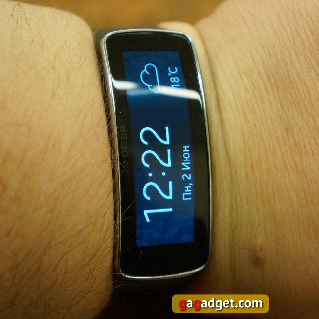 Часы и браслет: обзор линейки Samsung Gear второго поколения-19