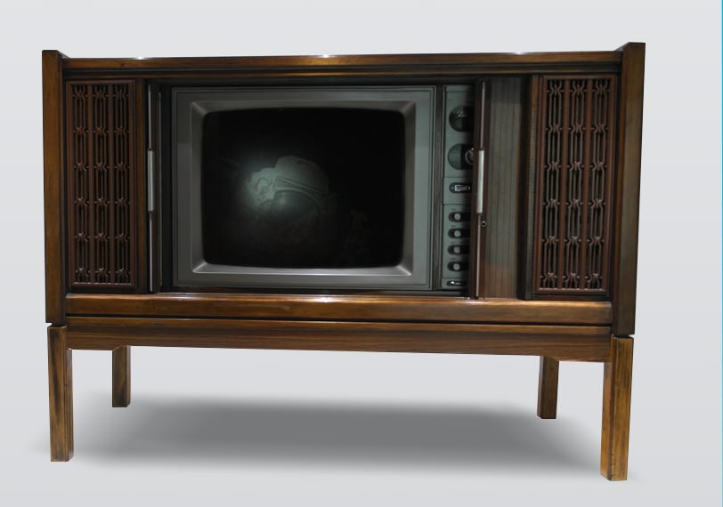 Перший телевізор — Samsung P-3202, 1970 рік
