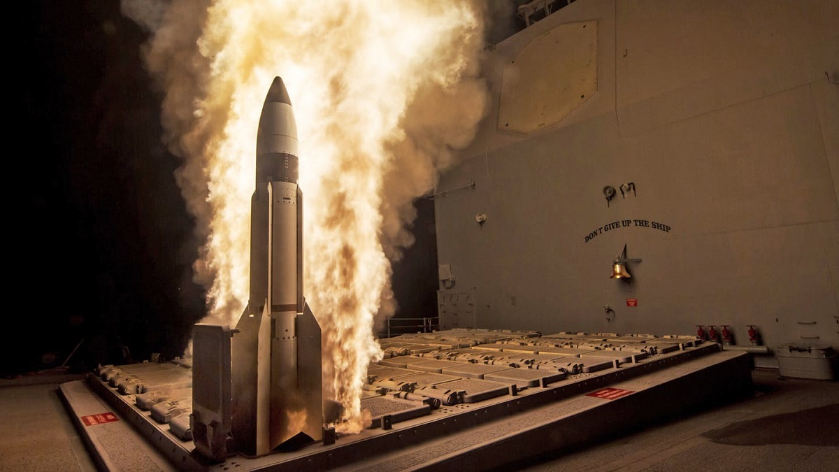 Пуск противоракеты SM-3 с УВП MK.41