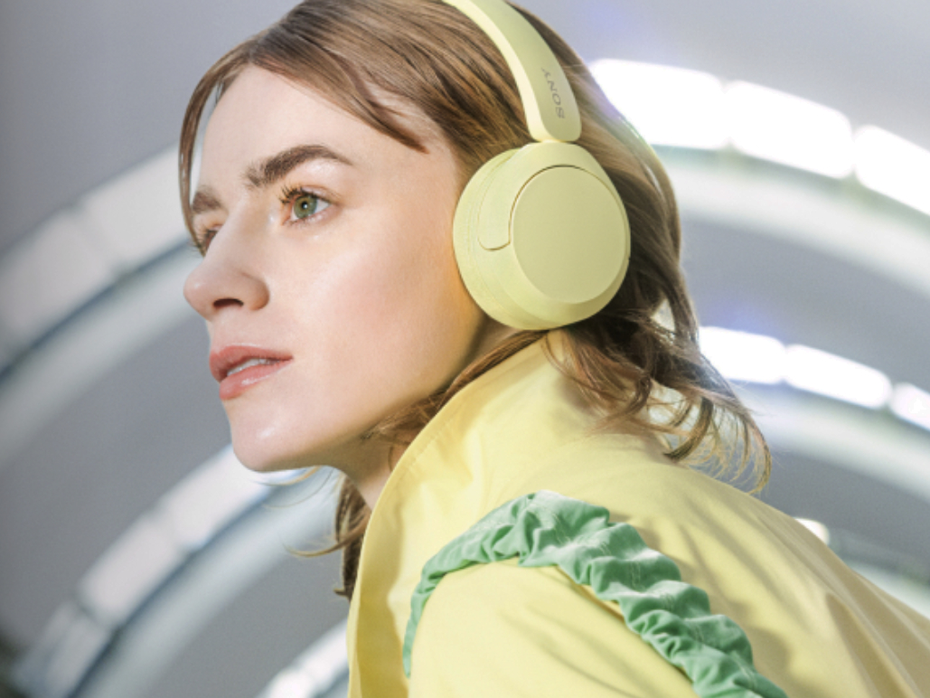 Оновлені накладні навушники Sony