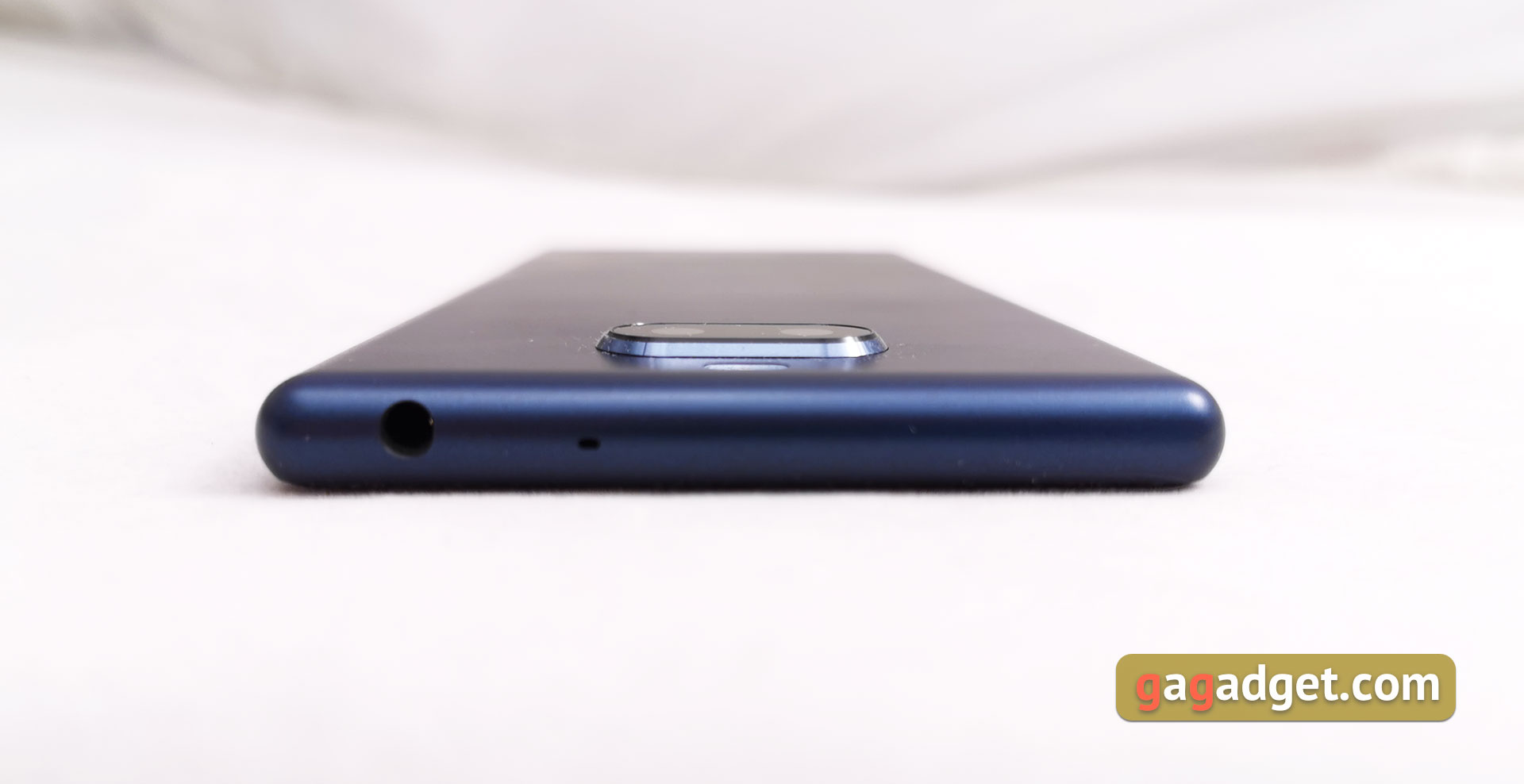 Обзор Sony Xperia 10 Plus: смартфон для любимых сериалов и социальных сетей-8