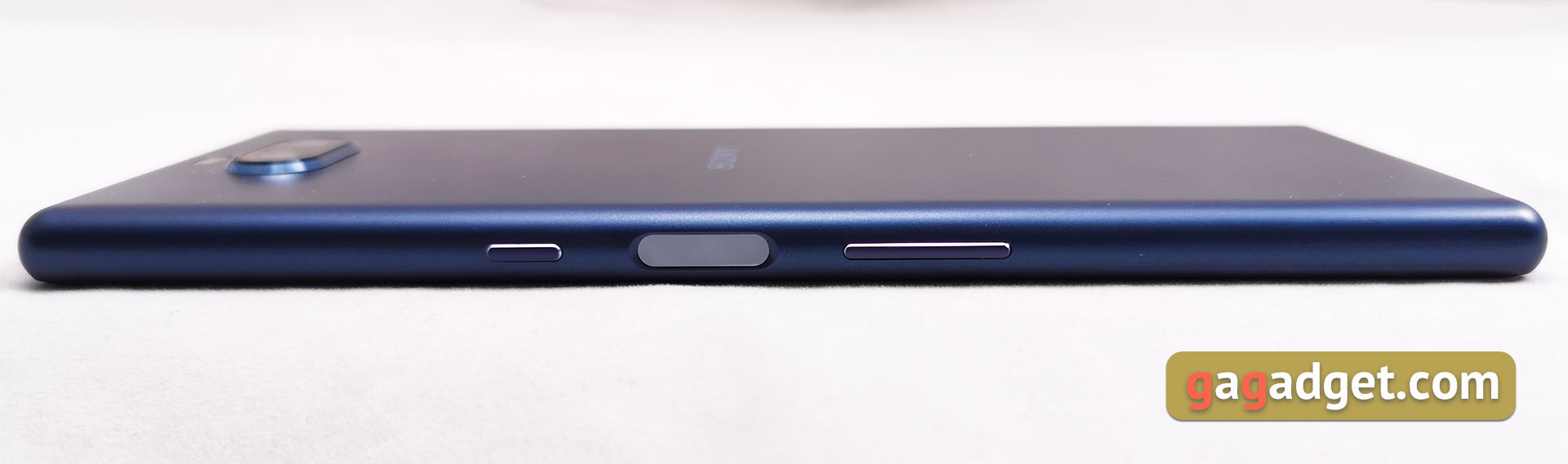 Обзор Sony Xperia 10 Plus: смартфон для любимых сериалов и социальных сетей-9