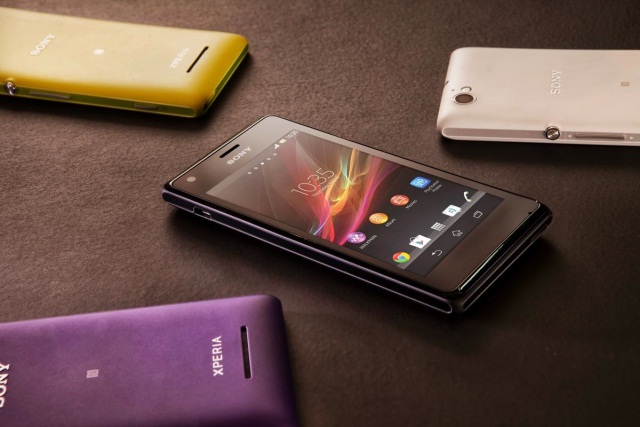 Недорогой Android-смартфон Sony Xperia M с 4-дюймовым TFT-дисплеем 854x480 и поддержкой NFC Недорогой Android-смартфон Sony Xperia M с 4-дюймовым TFT-дисплеем 854x480 и поддержкой NFC
