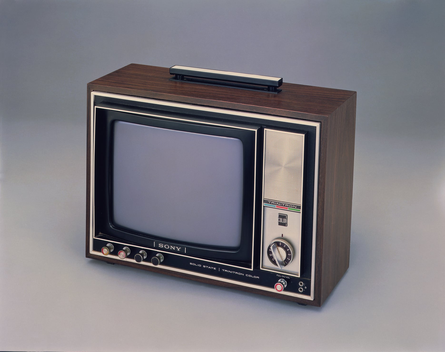 Перший телевізор Sony Trinitron
