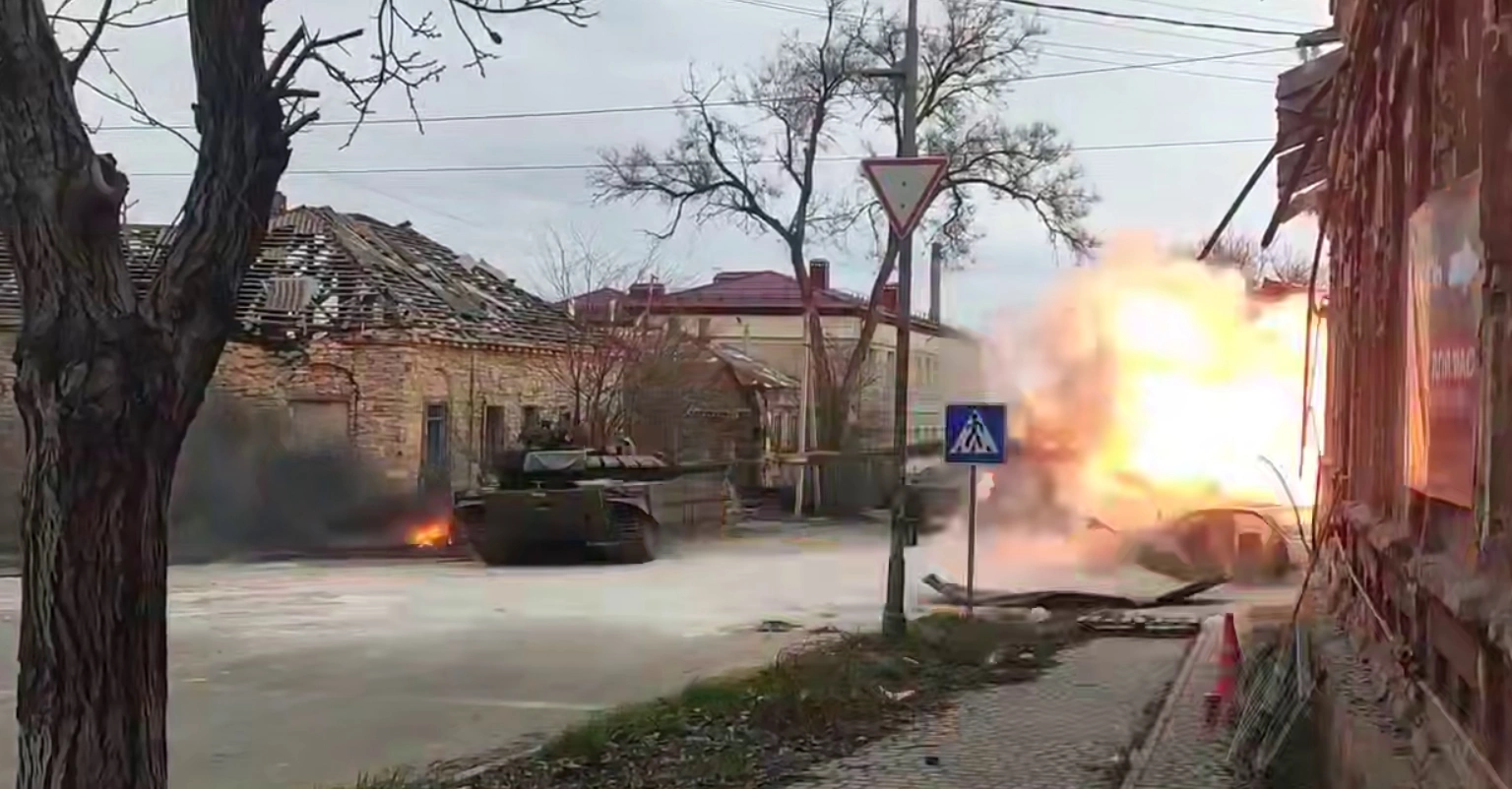 Т-72Б3 з комплексом 'Арена-M'. Ілюстрація: Андрій Тарасенко