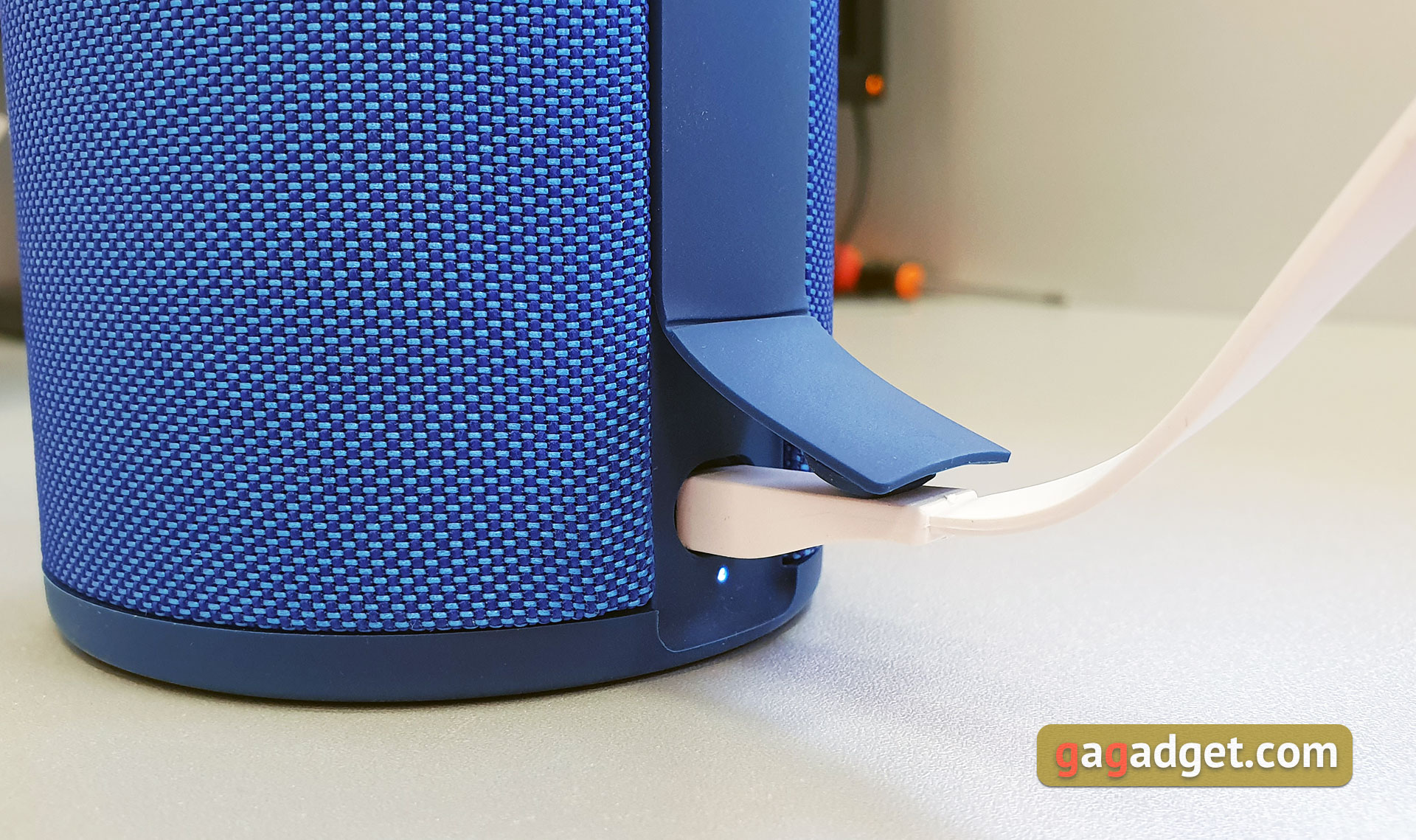 Огляд Ultimate Ears Megaboom 3: незламна портативна акустика з відмінним звуком-19