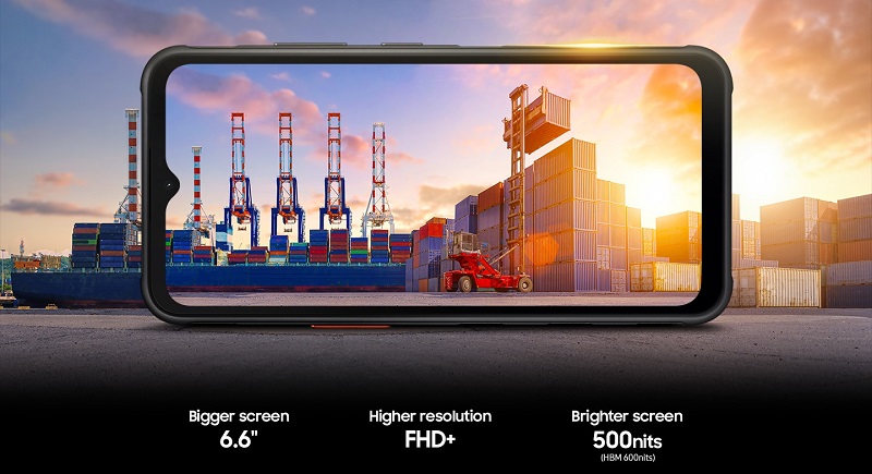 Samsung Galaxy XCover 7 Pro з екраном увімкненим