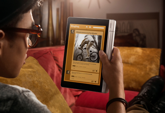 Пара Android-планшетов Lenovo Yoga Tablet 8 и Yoga Tablet 10 c нестандартной  конструкцией-2