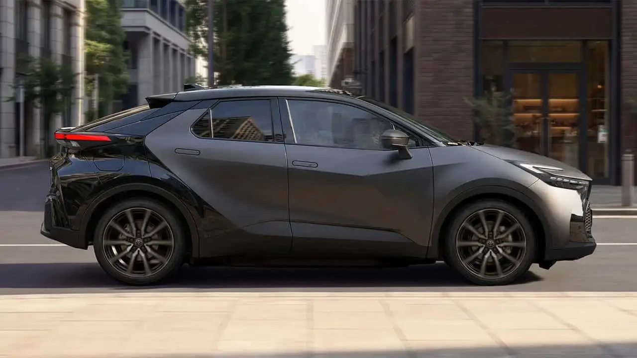 Toyota C-HR GR Sport екстер'єр вид спереду