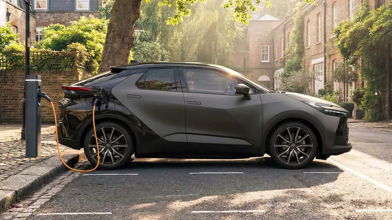 Toyota C-HR GR Sport екстер'єр вид ззаду