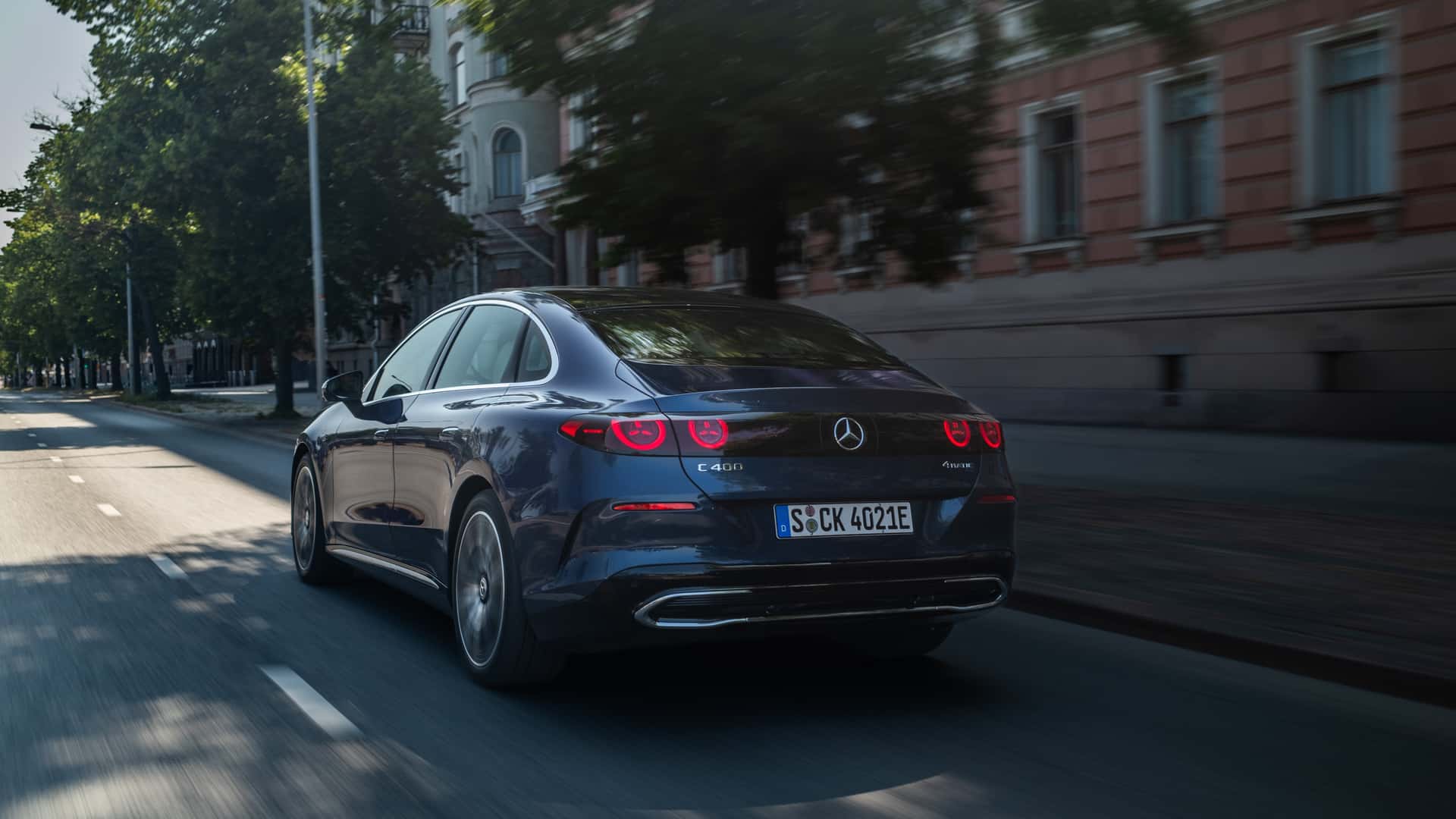 Салон Mercedes-Benz C-Class з водійської точки зору