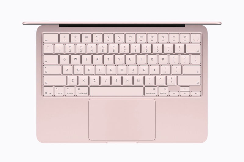 Интерфейс и порты на MacBook Neo