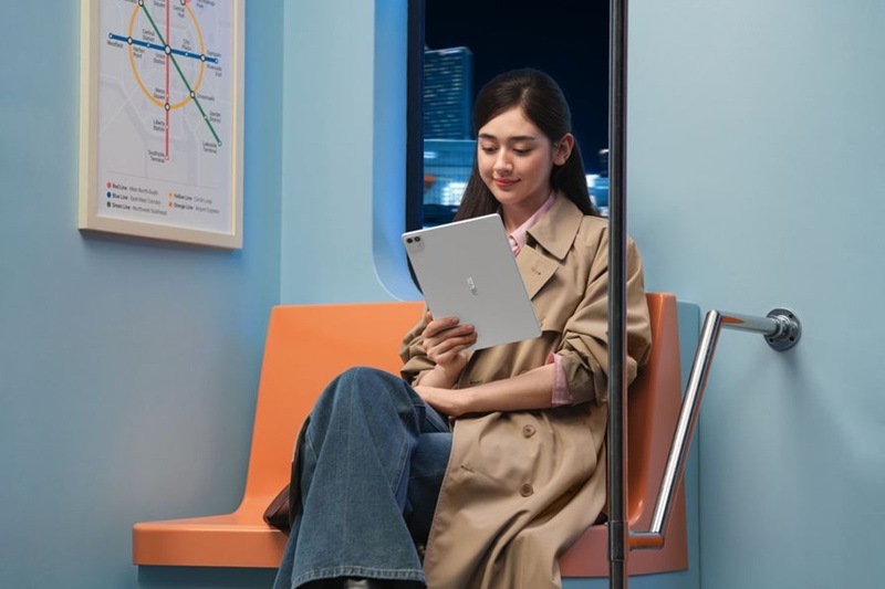 L'ASUS Pad affiche un design ultra-fin de 6,5 mm avec des bordures symétriques sur tout le pourtour.