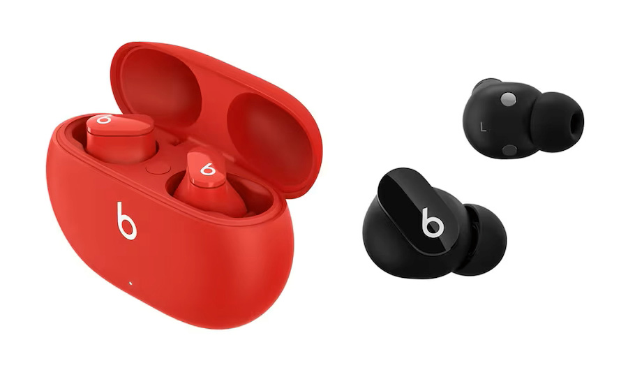 Beats Studio Buds на столі