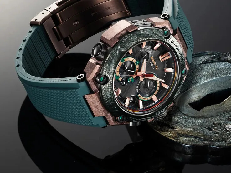 Casio G-Shock MRG-B2000KT-3A detail view