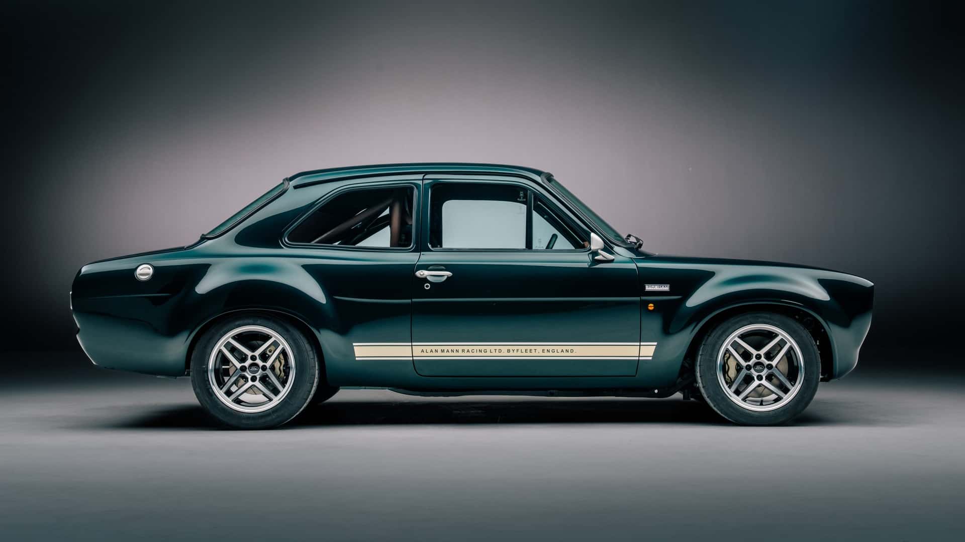 Обновленный дизайн Ford Escort Mk1 RS 2026