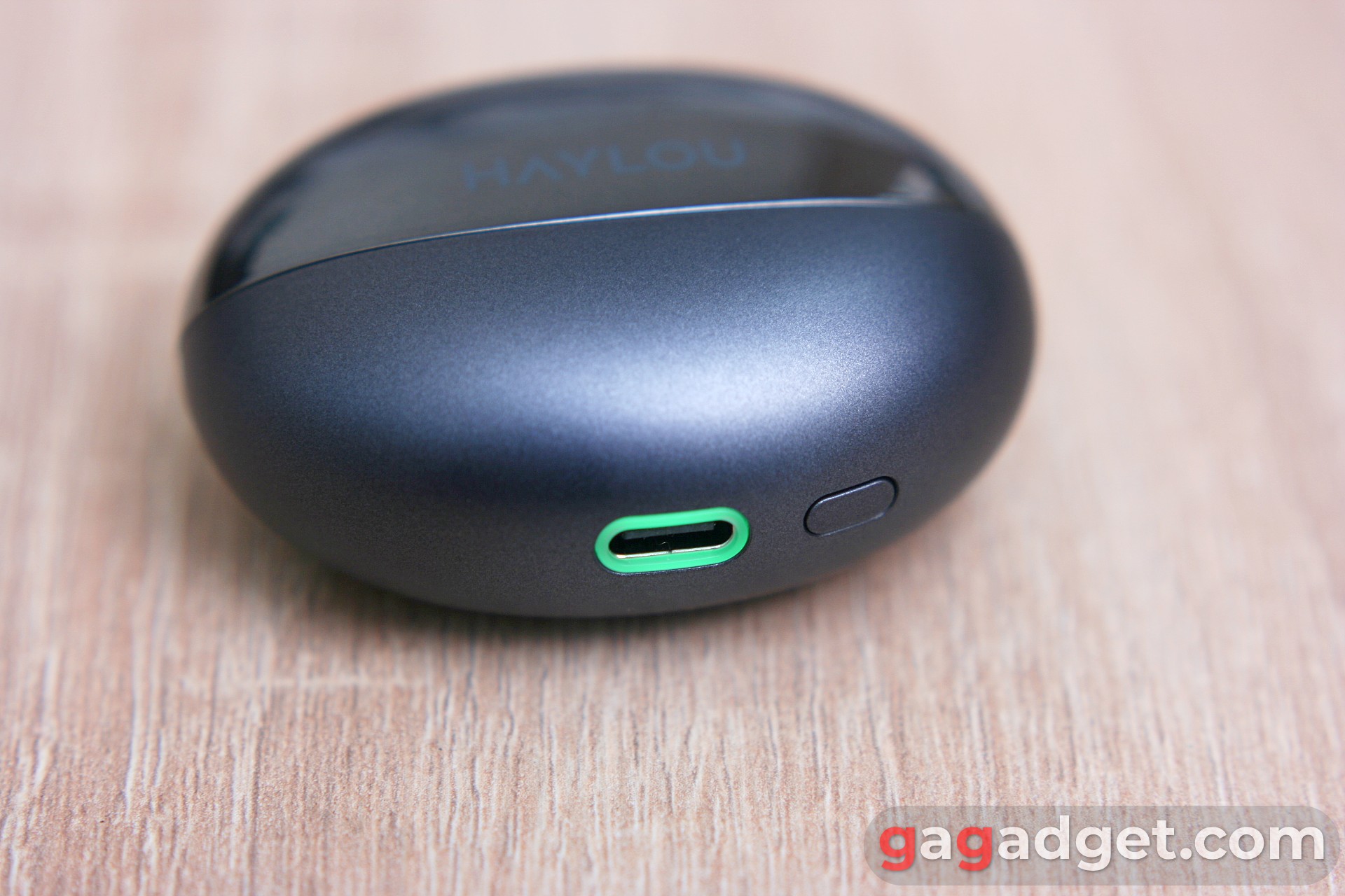 Haylou FlowBuds N55 USB-C порт зі світлодіодом