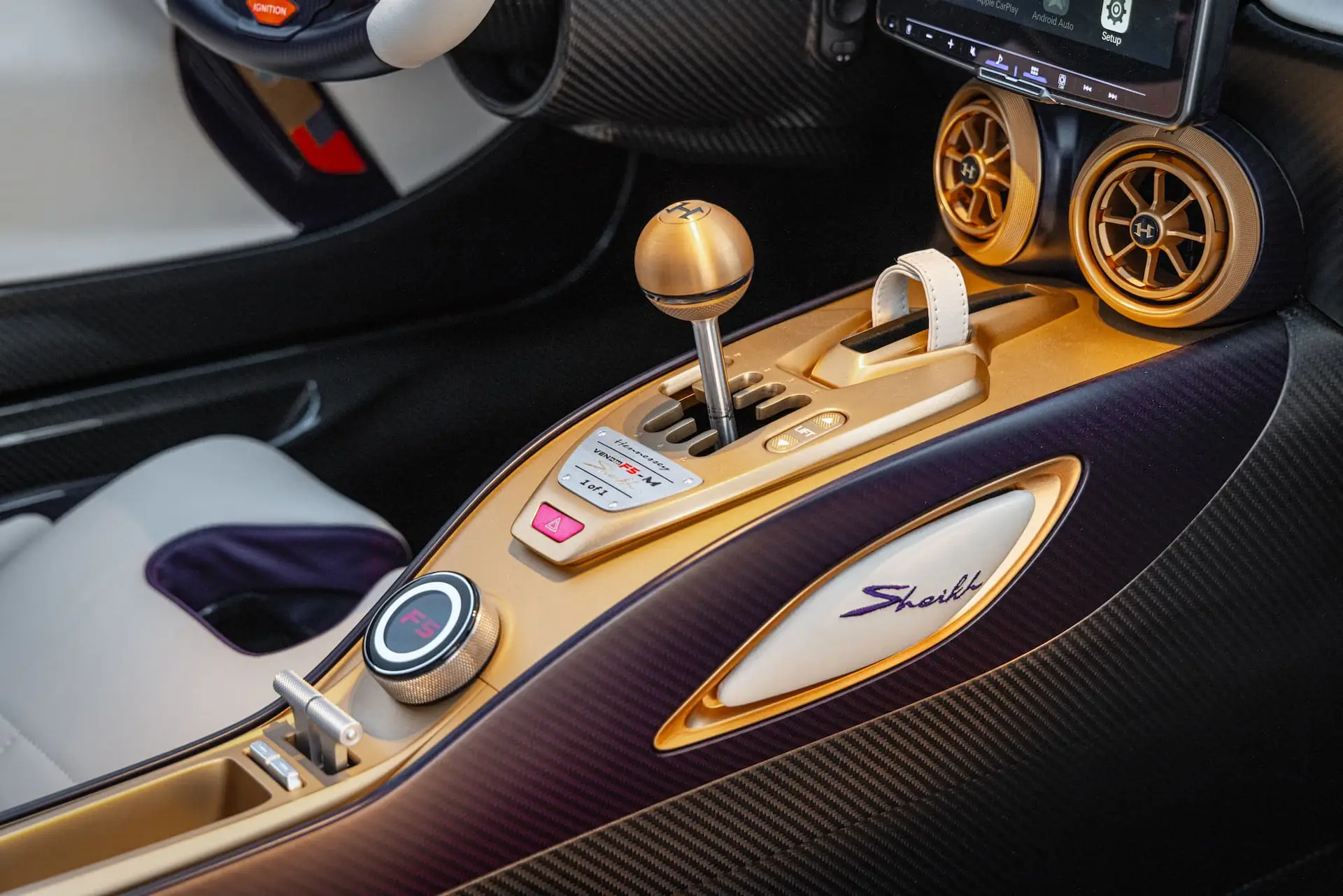 Venom F5-M Roadster вид ззаду