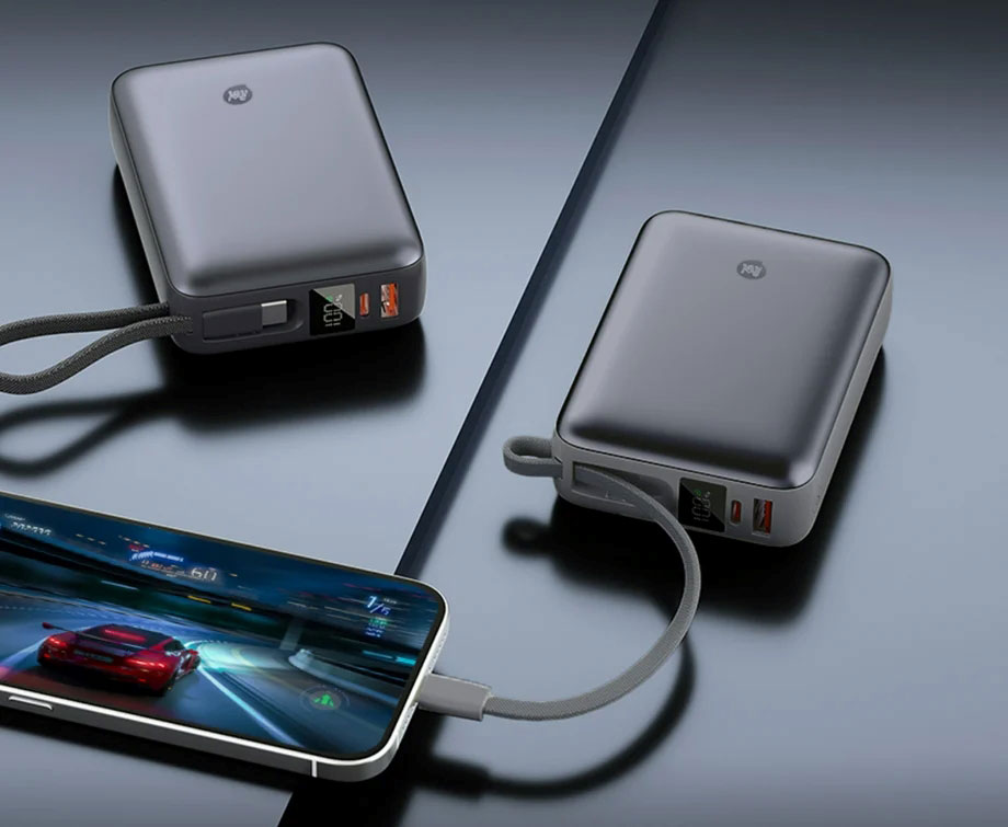 Модель павербанка itel Zeno со встроенным кабелем USB-C