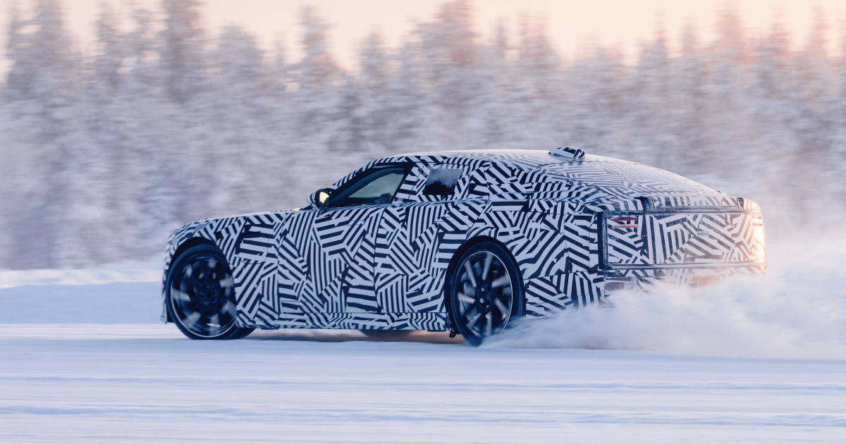Powerful Jaguar GT in Tests