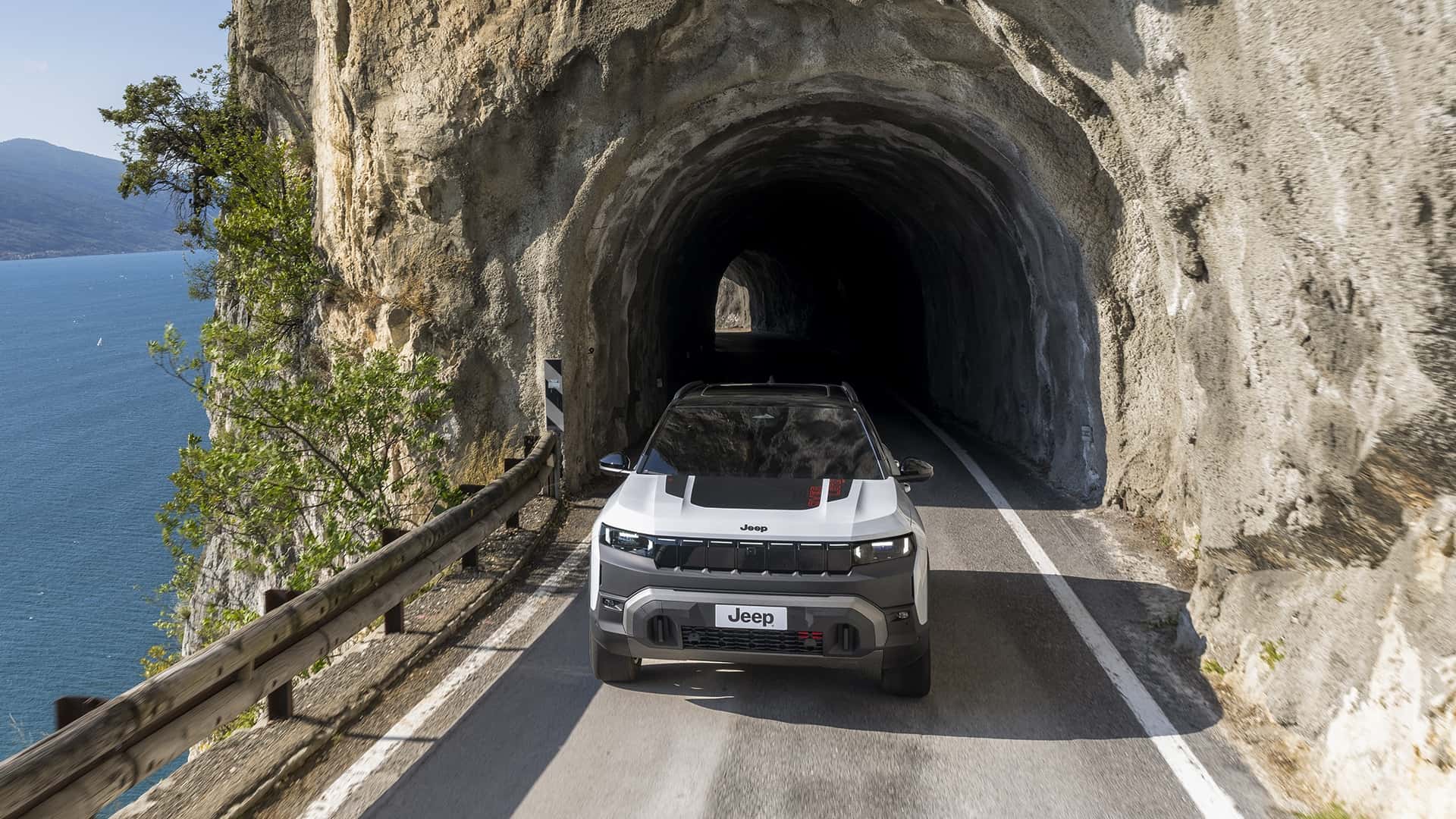 Jeep Compass 4xe 2026 - стильний дизайн