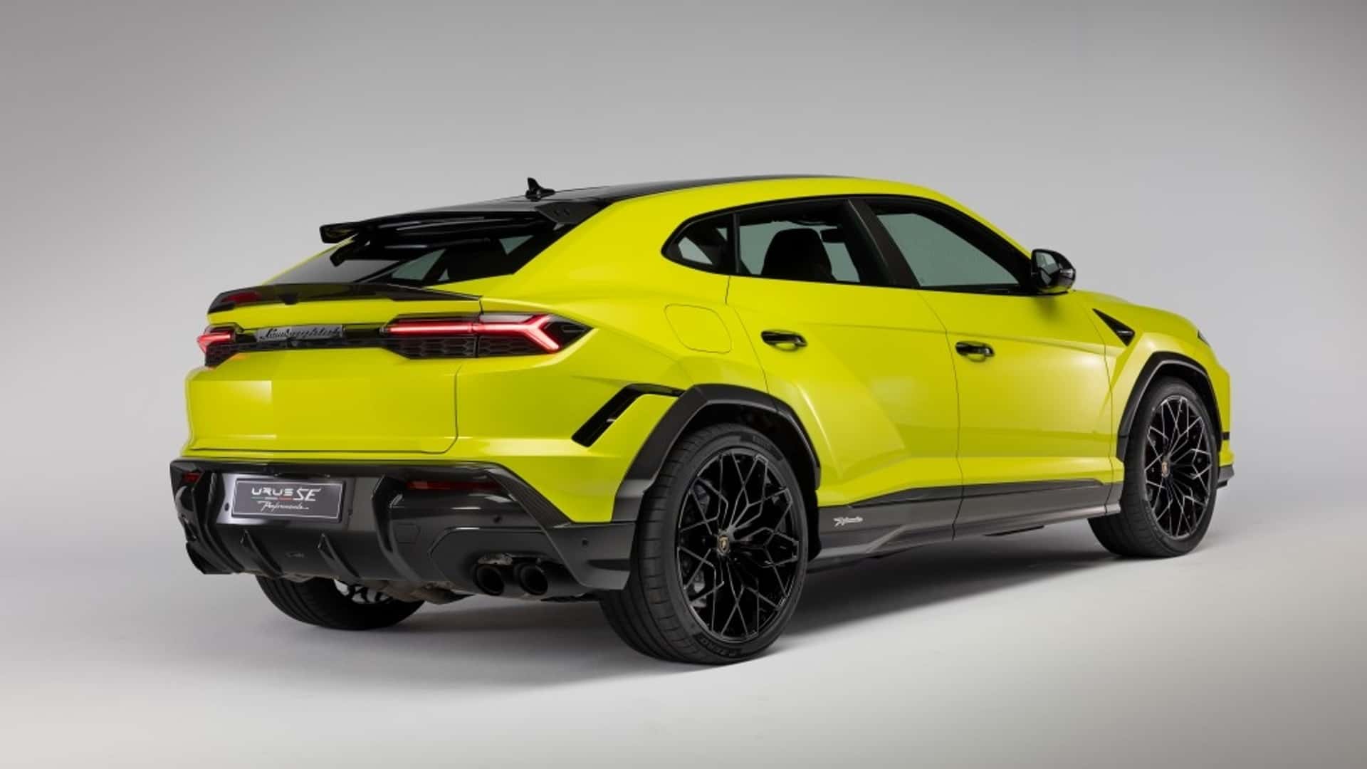 Lamborghini Urus SE Performante вигляд паннастерху