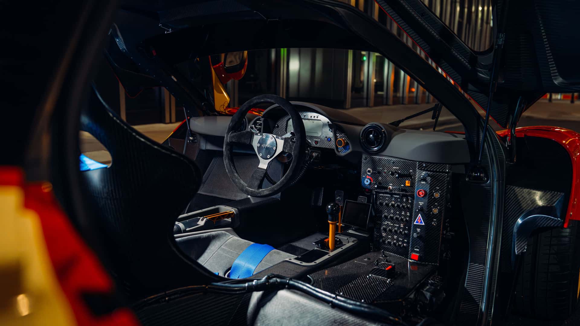 McLaren F1 GTR 1996 магниевый корпус