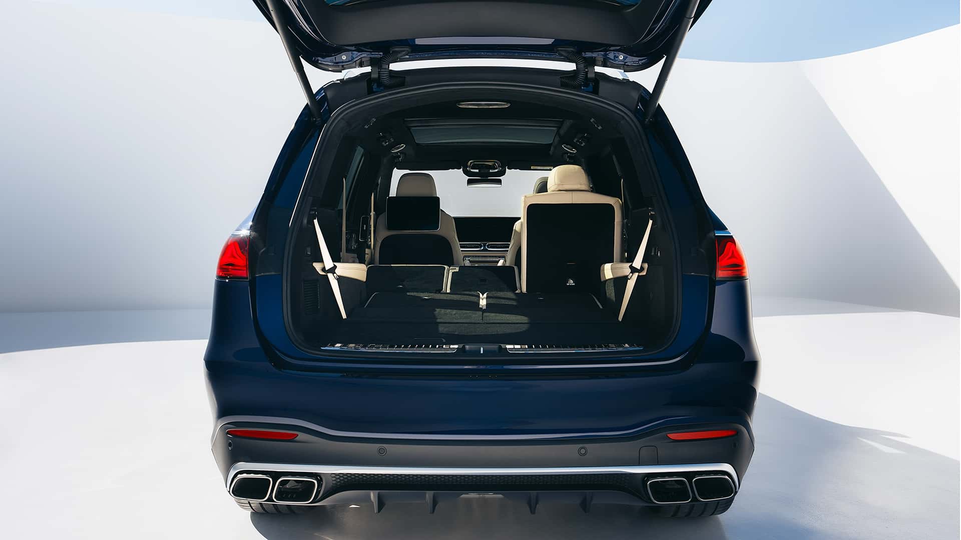 Деталі салону Mercedes-AMG GLS 63 4Matic+ 2026