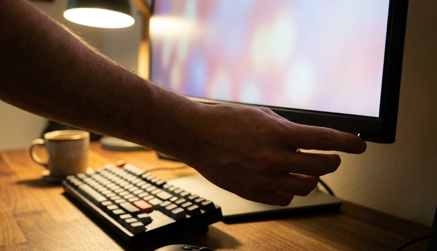Best Monitors with Built-In Speakers