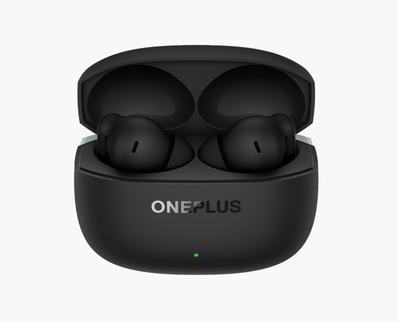 Черные наушники OnePlus Nord Buds 4 Pro в чехле