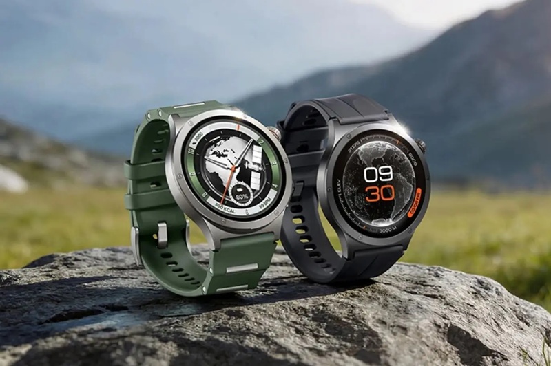 OnePlus Watch 4 у двох кольорах: Midnight Titanium та Evergreen Titanium