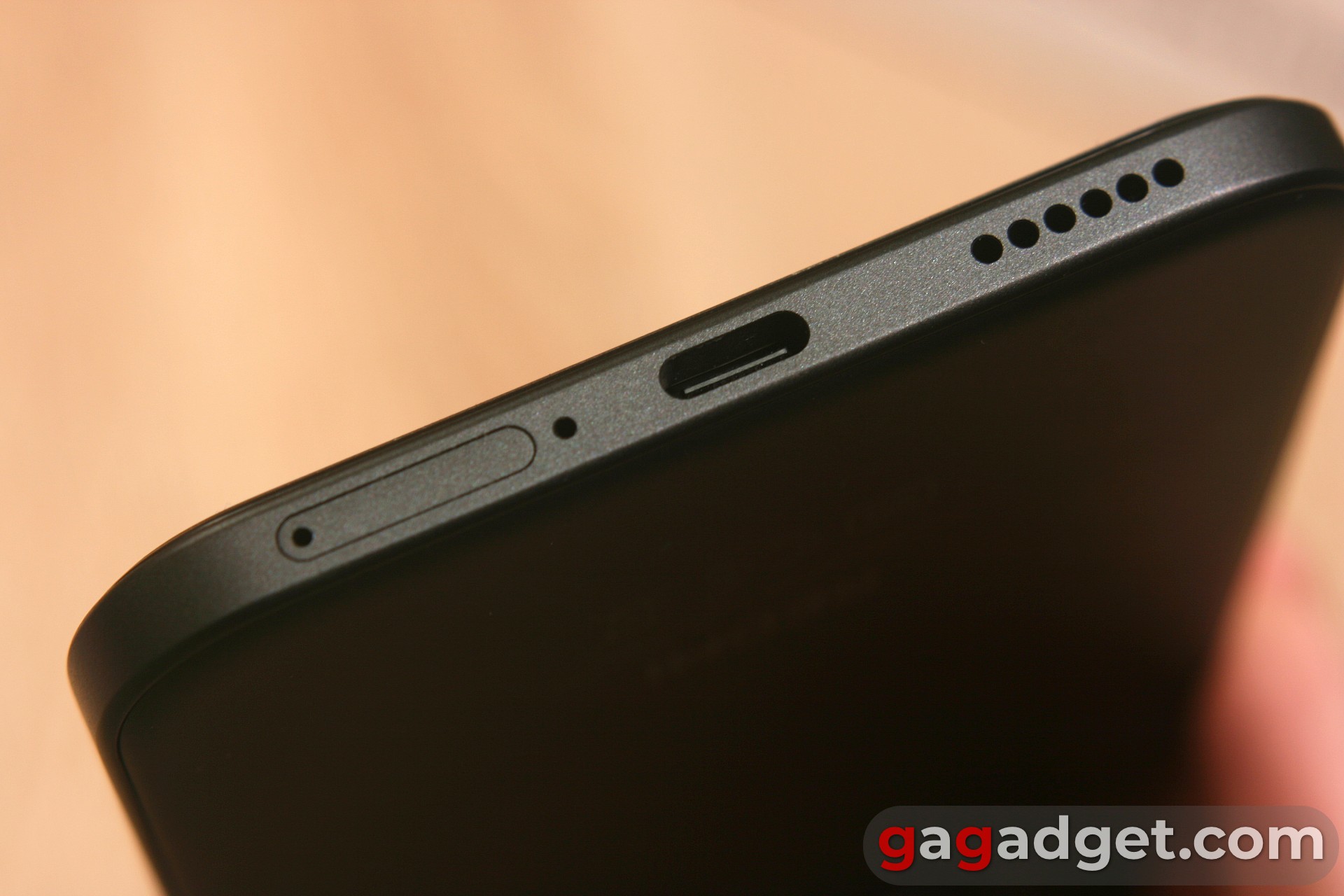 Нижня частина Redmi Note 15