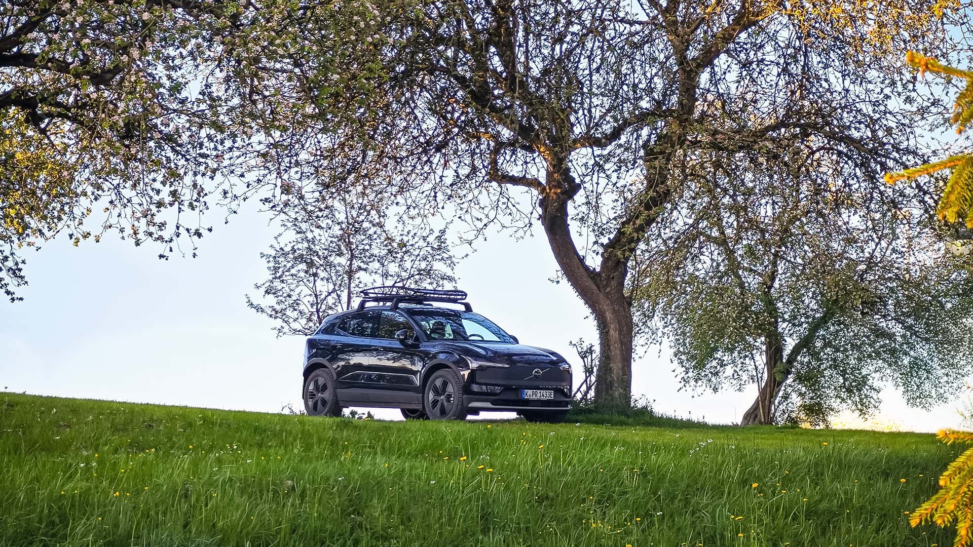 Компактный дизайн Volvo EX30