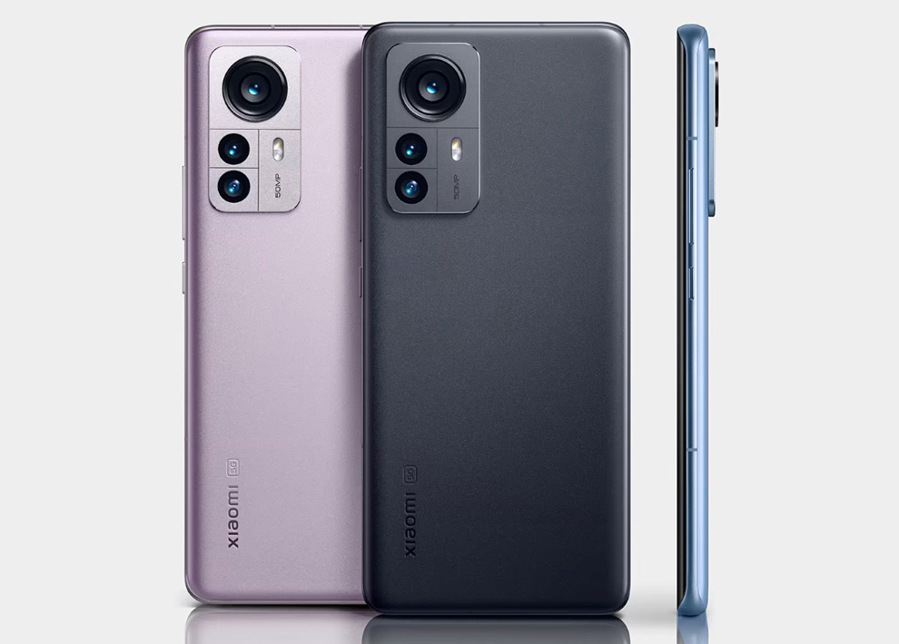 Xiaomi 12 Pro в нескольких цветах