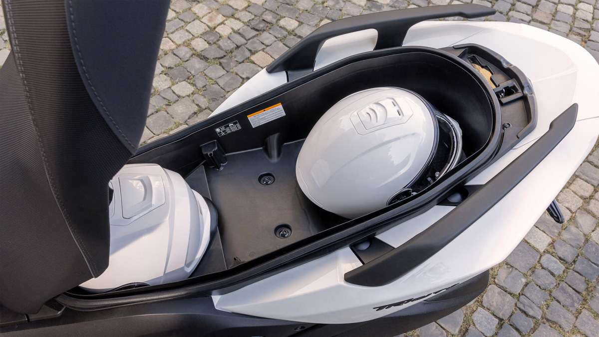 Yamaha Tricity 300 спортивний вигляд